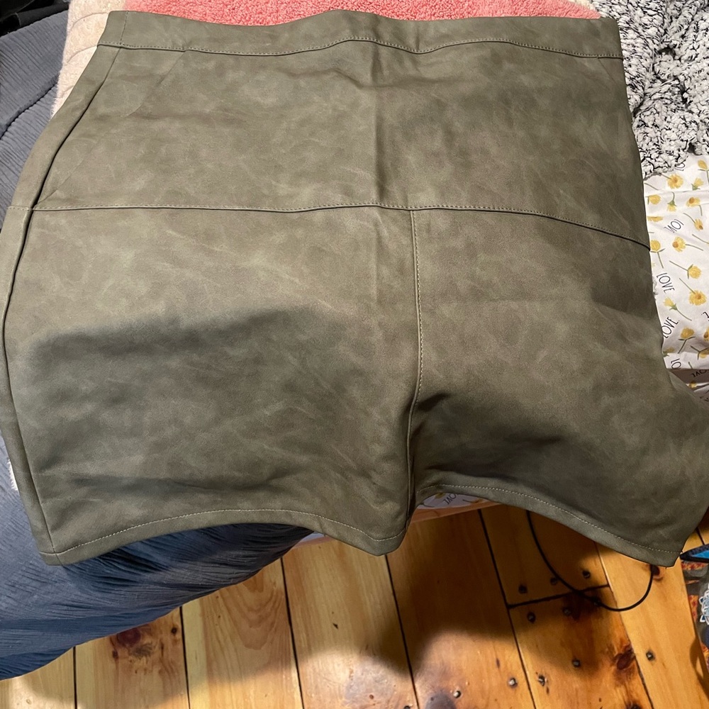 Green Skirt